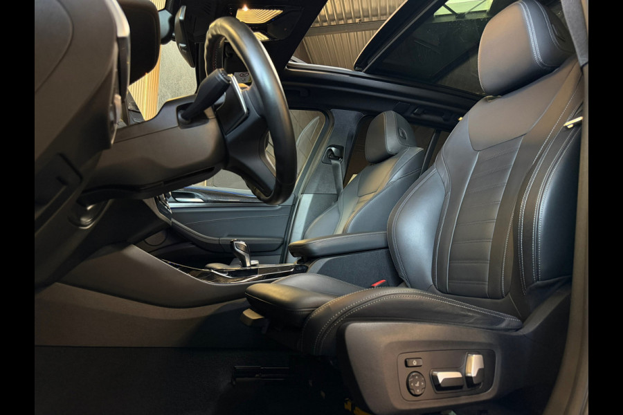 BMW X3 M40i xDrive High Executive M-SPORT |PANO|HARMAN KARDON| MEMORY|SFEERVERLICHTING | DEALER ONDERHOUDEN |TREKHAAK | BOMVOL!