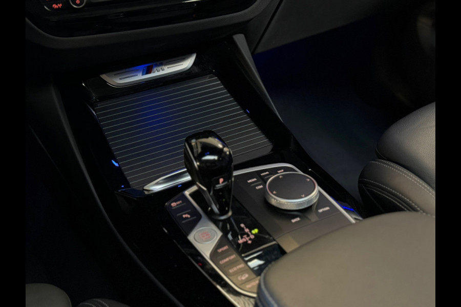BMW X3 M40i xDrive High Executive M-SPORT |PANO|HARMAN KARDON| MEMORY|SFEERVERLICHTING | DEALER ONDERHOUDEN |TREKHAAK | BOMVOL!