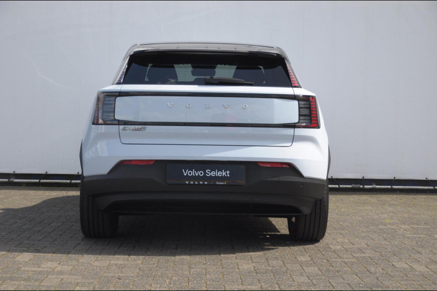 Volvo EX30 Single Motor Extended Range Plus Europa 69 kWh / Elektrische stoelen / Adaptieve cruise control / BLIS / Parkeersensoren met camera / Elektrische achterklep / 20" velgen / Google infotainment / Keyless entry