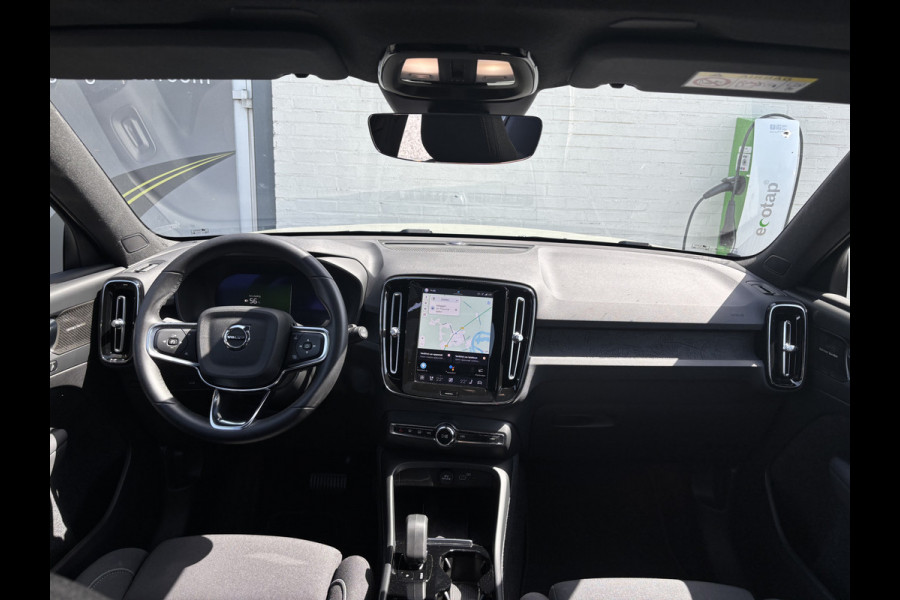 Volvo XC40 Recharge Ultimate 70 kWh | Zwenkbare trekhaak | panorama dak | Blis | Memory | Adaptieve cruise | Harman Kardon |