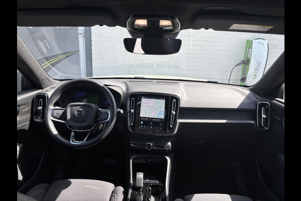 Volvo XC40 Recharge Ultimate 70 kWh | Zwenkbare trekhaak | panorama dak | Blis | Memory | Adaptieve cruise | Harman Kardon |