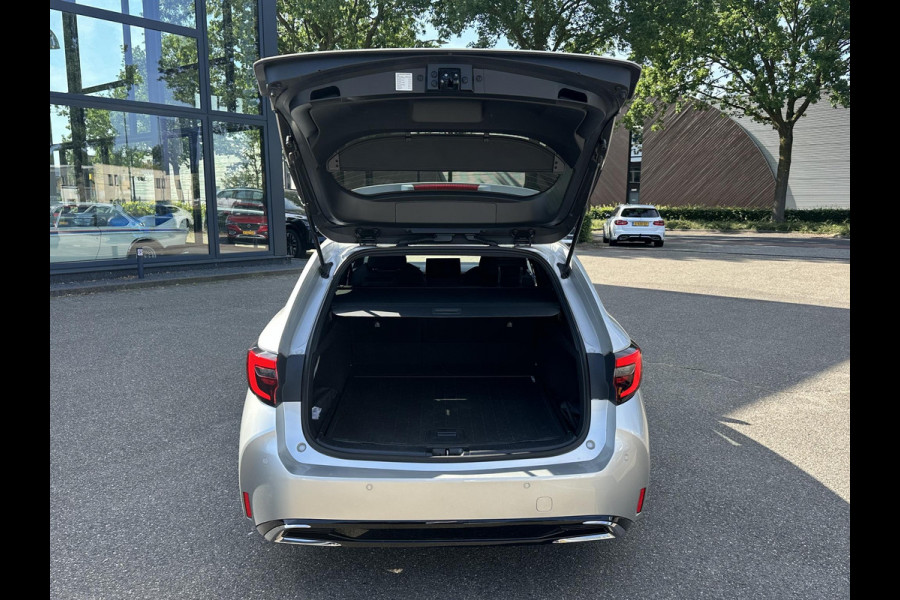 Toyota Corolla Touring Sports Hybrid 140 Business Plus VAN €29.900 VOOR €27.877 | UW WK-VOORDEEL €2.023| TOYOTA GARANTIE T/M 2034| AFNEEMBARE TREKHAAK| CAMERA| STOEL + STUURVERWARMING| VOORRUITVERWARMING|