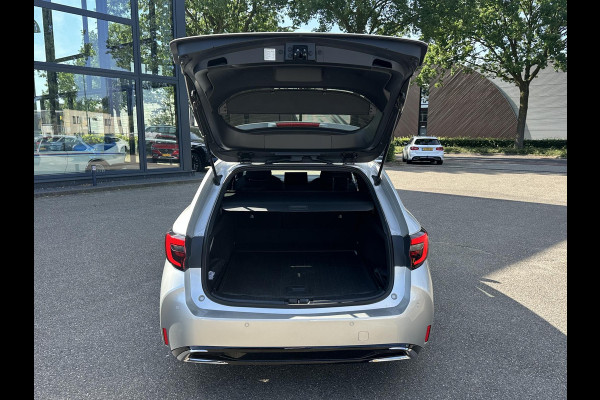 Toyota Corolla Touring Sports Hybrid 140 Business Plus VAN €29.900 VOOR €27.877 | UW WK-VOORDEEL €2.023| TOYOTA GARANTIE T/M 2034| AFNEEMBARE TREKHAAK| CAMERA| STOEL + STUURVERWARMING| VOORRUITVERWARMING|