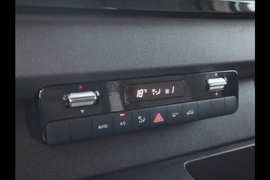 Mercedes-Benz Sprinter 319 CDI 3.0 V6 Euro 6 Automaat L2H2 - 3,5t KG Trekhaak - MBUX - LED