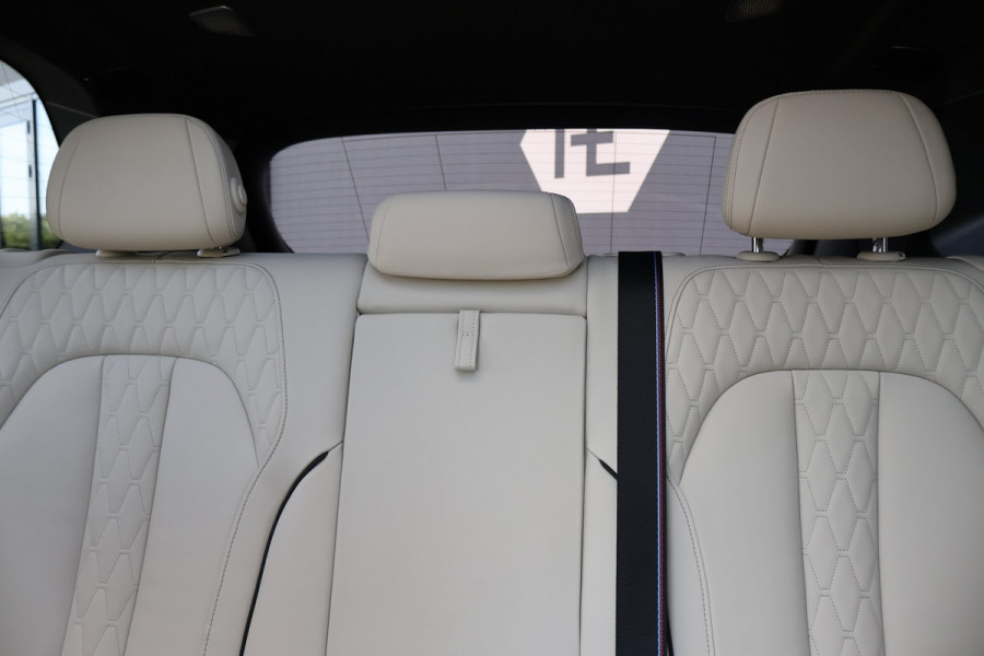 BMW X5 xDrive50e Launch Edition SKYLOUNGE | MASSAGE | STOELVERKOELING & VERWARMING | BOWERS & WILKINS | SFEERVERLICHTING | 360 CAMERA | CARPLAY | CARBON INTERIEUR | STUURVERWARMING |