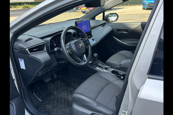 Toyota Corolla Touring Sports Hybrid 140 Business Plus VAN €29.900 VOOR €27.877 | UW WK-VOORDEEL €2.023| TOYOTA GARANTIE T/M 2034| AFNEEMBARE TREKHAAK| CAMERA| STOEL + STUURVERWARMING| VOORRUITVERWARMING|