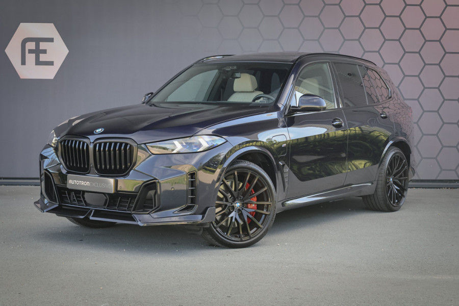 BMW X5 xDrive50e Launch Edition SKYLOUNGE | MASSAGE | STOELVERKOELING & VERWARMING | BOWERS & WILKINS | SFEERVERLICHTING | 360 CAMERA | CARPLAY | CARBON INTERIEUR | STUURVERWARMING |