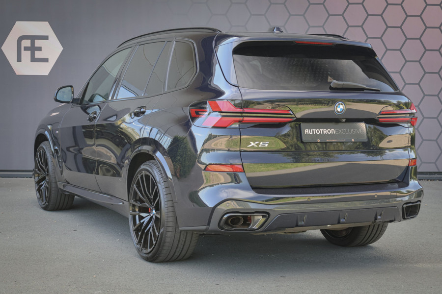 BMW X5 xDrive50e Launch Edition SKYLOUNGE | MASSAGE | STOELVERKOELING & VERWARMING | BOWERS & WILKINS | SFEERVERLICHTING | 360 CAMERA | CARPLAY | CARBON INTERIEUR | STUURVERWARMING |
