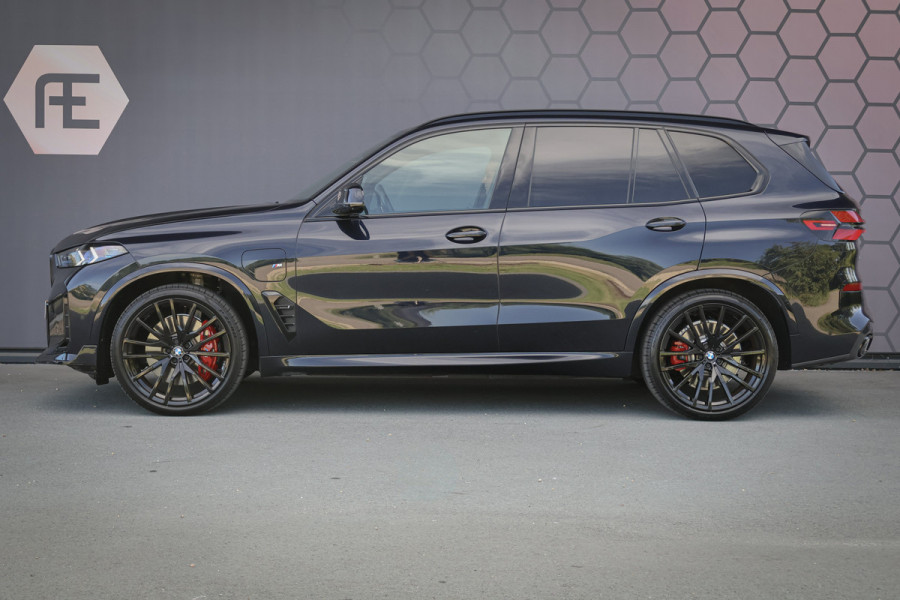 BMW X5 xDrive50e Launch Edition SKYLOUNGE | MASSAGE | STOELVERKOELING & VERWARMING | BOWERS & WILKINS | SFEERVERLICHTING | 360 CAMERA | CARPLAY | CARBON INTERIEUR | STUURVERWARMING |