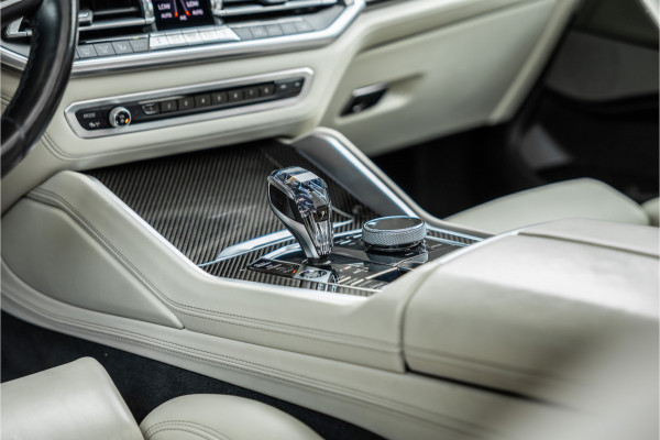 BMW X6 M50i High Executive - Origineel NL | BTW | M Sport | Panorama | Laser | H&K | Elek. Trekhaak | Memory