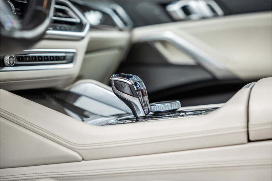 BMW X6 M50i High Executive - Origineel NL | BTW | M Sport | Panorama | Laser | H&K | Elek. Trekhaak | Memory