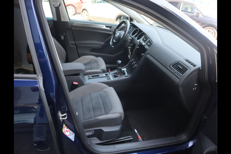 Volkswagen Golf Variant 1.5 TSI Comfortline Business Pano / Navi / ACC / PDC / Trekh / Carplay / Keurige auto