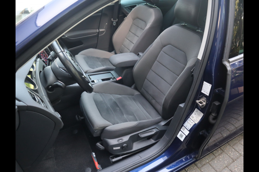 Volkswagen Golf Variant 1.5 TSI Comfortline Business Pano / Navi / ACC / PDC / Trekh / Carplay / Keurige auto