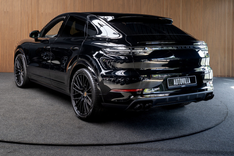Porsche Cayenne Coupé 3.0 Pano Sportchrono 360 Luchtvering Leer Navi ACC 22'' LM velgen Memory seats Bose Stuurverwarming Elektr. bedienbare achterklep PDC LM velgen Stuurverwarming Stoelverwarming Zwarte binnenhemel Climate CarPlay