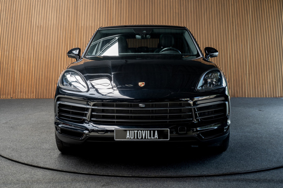Porsche Cayenne Coupé 3.0 Pano Sportchrono 360 Luchtvering Leer Navi ACC 22'' LM velgen Memory seats Bose Stuurverwarming Elektr. bedienbare achterklep PDC LM velgen Stuurverwarming Stoelverwarming Zwarte binnenhemel Climate CarPlay