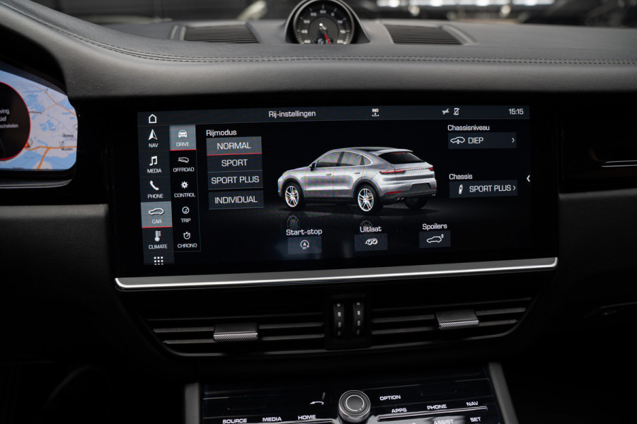 Porsche Cayenne Coupé 3.0 Pano Sportchrono 360 Luchtvering Leer Navi ACC 22'' LM velgen Memory seats Bose Stuurverwarming Elektr. bedienbare achterklep PDC LM velgen Stuurverwarming Stoelverwarming Zwarte binnenhemel Climate CarPlay
