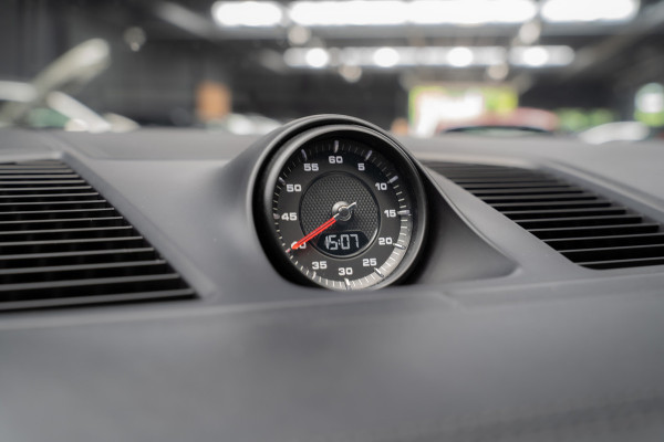 Porsche Cayenne Coupé 3.0 Pano Sportchrono 360 Luchtvering Leer Navi ACC 22'' LM velgen Memory seats Bose Stuurverwarming Elektr. bedienbare achterklep PDC LM velgen Stuurverwarming Stoelverwarming Zwarte binnenhemel Climate CarPlay