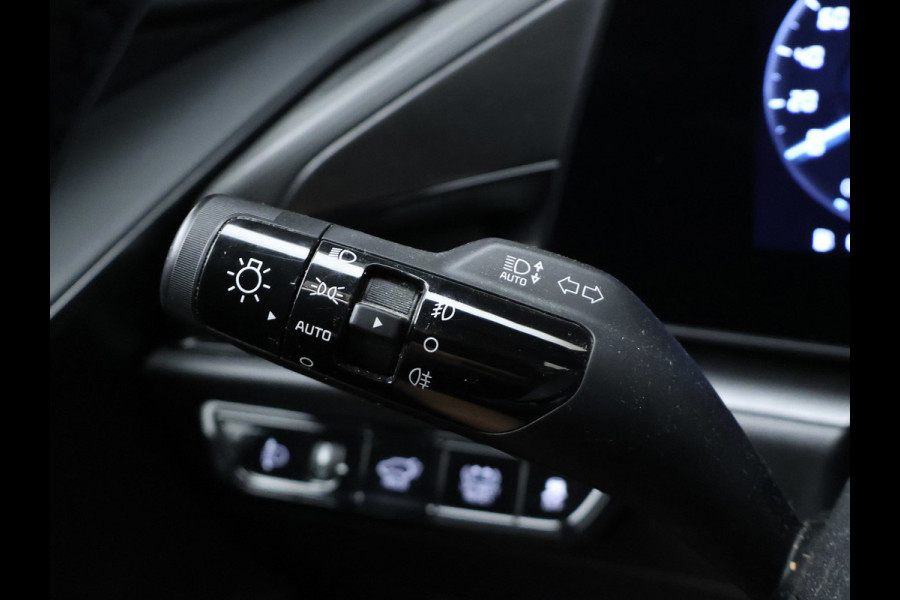 Kia Niro 1.6 GDi Hybrid DynamicPlusLine Sport (SCHUIFDAK,APPLE CARPLAY,NAVI,CAMERA,STOEL/STUUR VERWARMING,GETINT,LED,SPORTSTOELEN)
