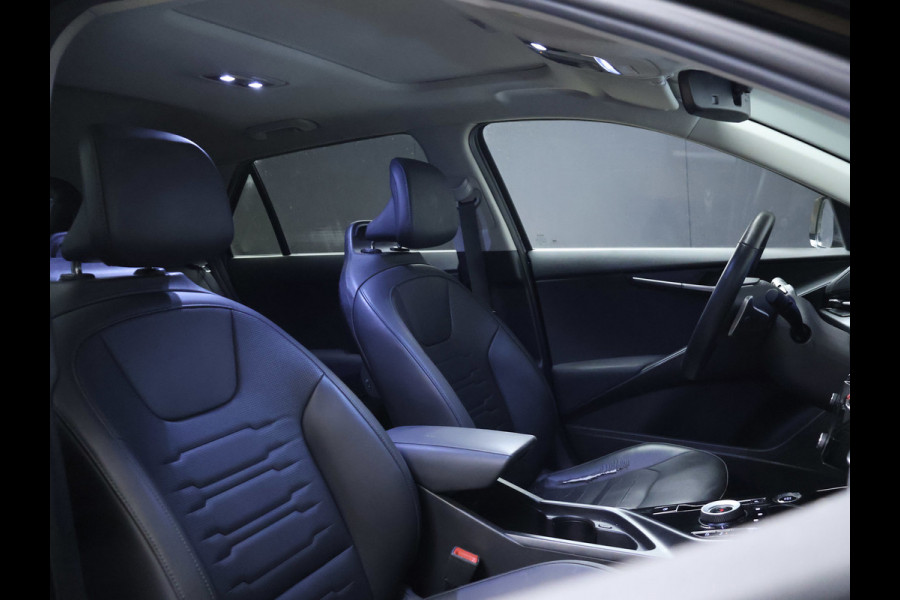 Kia Niro 1.6 GDi Hybrid DynamicPlusLine Sport (SCHUIFDAK,APPLE CARPLAY,NAVI,CAMERA,STOEL/STUUR VERWARMING,GETINT,LED,SPORTSTOELEN)