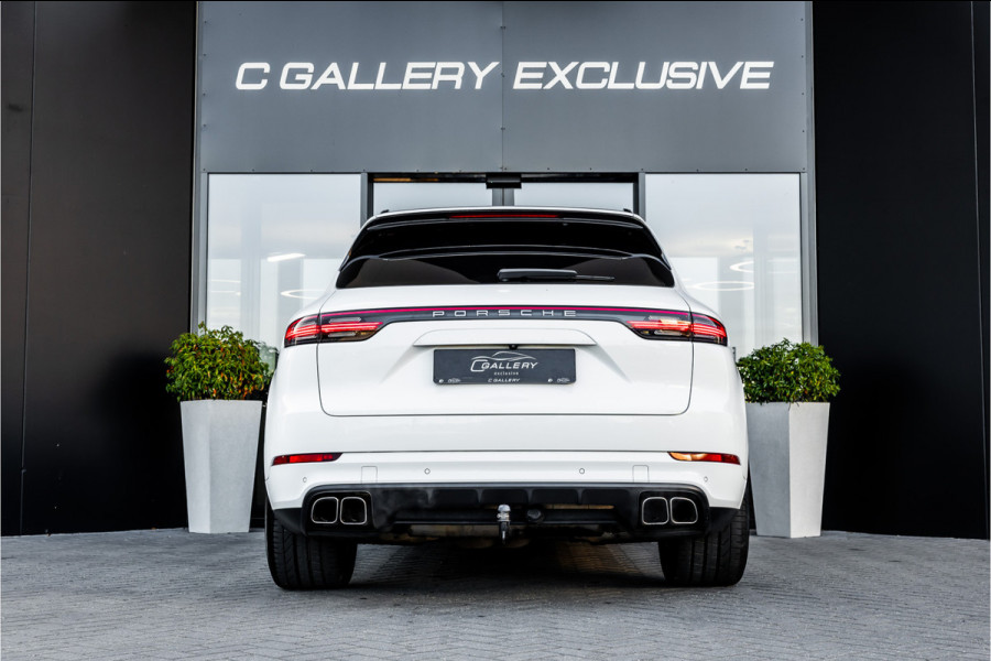 Porsche Cayenne 4.0 Turbo - Origineel NL | Sport Chrono + | Luchtvering | Elek. Trekhaak