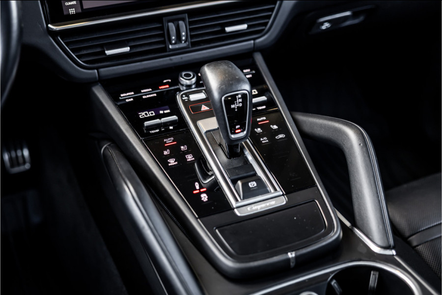 Porsche Cayenne 4.0 Turbo - Origineel NL | Sport Chrono + | Luchtvering | Elek. Trekhaak