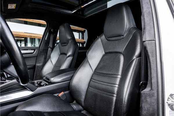 Porsche Cayenne 4.0 Turbo - Origineel NL | Sport Chrono + | Luchtvering | Elek. Trekhaak