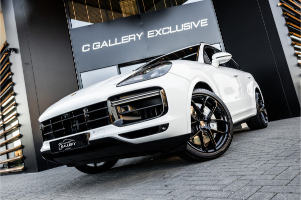Porsche Cayenne 4.0 Turbo - Origineel NL | Sport Chrono + | Luchtvering | Elek. Trekhaak