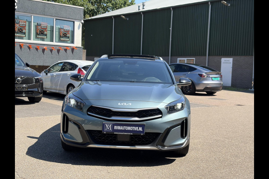 Kia Xceed 1.6 GDi PHEV ExecutiveLine VAN: 25.900,- VOOR: 23.877,- UW WKVOORDEEL: 2.023,- | KIA GARANTIE T/M 2030 DEALER ONDERHOUDEN| FULL OPTION| MEM. STOEL| PANO| STOEL VENTILATIE | ELEKTRISCHE ACHTERKLEP| ACHTERBANK VERWARMD|