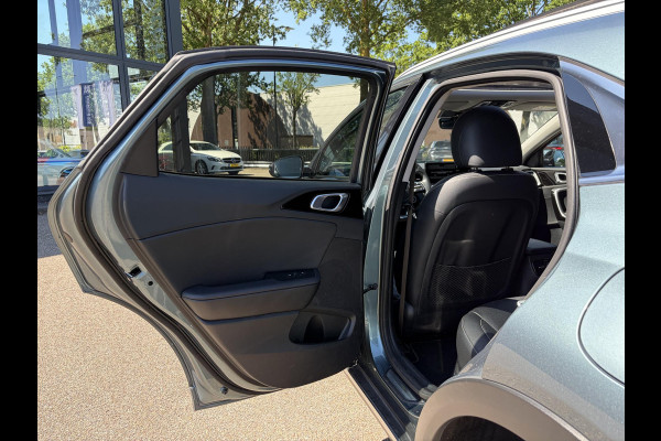 Kia Xceed 1.6 GDi PHEV ExecutiveLine VAN: 25.900,- VOOR: 23.877,- UW WKVOORDEEL: 2.023,- | KIA GARANTIE T/M 2030 DEALER ONDERHOUDEN| FULL OPTION| MEM. STOEL| PANO| STOEL VENTILATIE | ELEKTRISCHE ACHTERKLEP| ACHTERBANK VERWARMD|