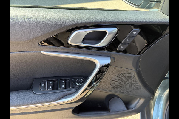 Kia Xceed 1.6 GDi PHEV ExecutiveLine VAN: 25.900,- VOOR: 23.877,- UW WKVOORDEEL: 2.023,- | KIA GARANTIE T/M 2030 DEALER ONDERHOUDEN| FULL OPTION| MEM. STOEL| PANO| STOEL VENTILATIE | ELEKTRISCHE ACHTERKLEP| ACHTERBANK VERWARMD|