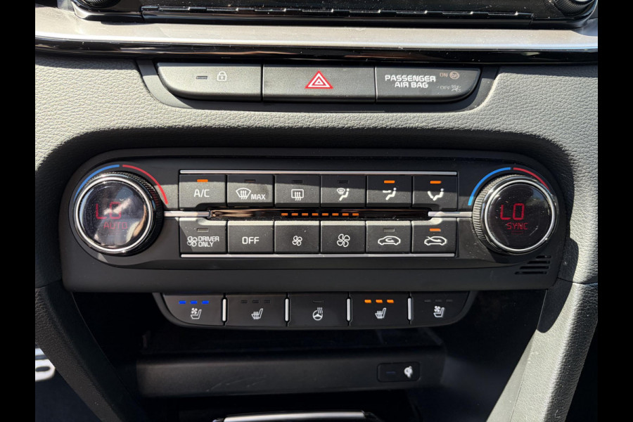 Kia Xceed 1.6 GDi PHEV ExecutiveLine VAN: 25.900,- VOOR: 23.877,- UW WKVOORDEEL: 2.023,- | KIA GARANTIE T/M 2030 DEALER ONDERHOUDEN| FULL OPTION| MEM. STOEL| PANO| STOEL VENTILATIE | ELEKTRISCHE ACHTERKLEP| ACHTERBANK VERWARMD|