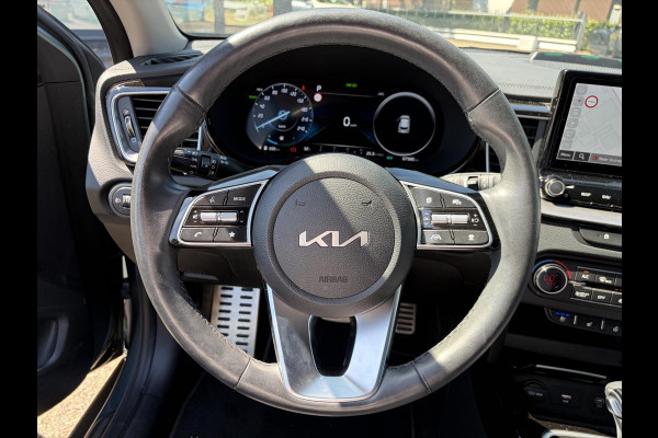 Kia Xceed 1.6 GDi PHEV ExecutiveLine VAN: 25.900,- VOOR: 23.877,- UW WKVOORDEEL: 2.023,- | KIA GARANTIE T/M 2030 DEALER ONDERHOUDEN| FULL OPTION| MEM. STOEL| PANO| STOEL VENTILATIE | ELEKTRISCHE ACHTERKLEP| ACHTERBANK VERWARMD|