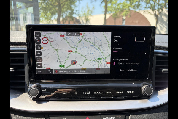 Kia Xceed 1.6 GDi PHEV ExecutiveLine VAN: 25.900,- VOOR: 23.877,- UW WKVOORDEEL: 2.023,- | KIA GARANTIE T/M 2030 DEALER ONDERHOUDEN| FULL OPTION| MEM. STOEL| PANO| STOEL VENTILATIE | ELEKTRISCHE ACHTERKLEP| ACHTERBANK VERWARMD|