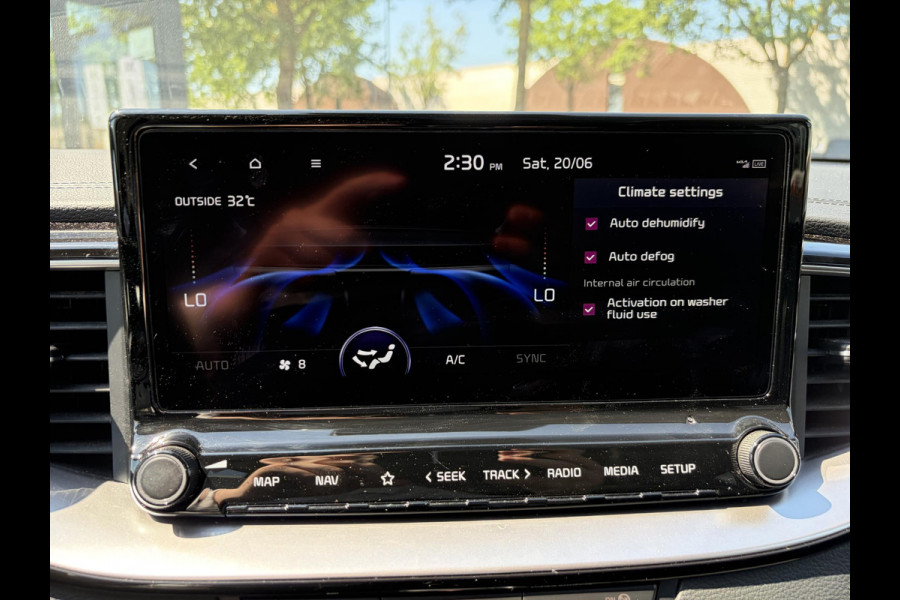 Kia Xceed 1.6 GDi PHEV ExecutiveLine VAN: 25.900,- VOOR: 23.877,- UW WKVOORDEEL: 2.023,- | KIA GARANTIE T/M 2030 DEALER ONDERHOUDEN| FULL OPTION| MEM. STOEL| PANO| STOEL VENTILATIE | ELEKTRISCHE ACHTERKLEP| ACHTERBANK VERWARMD|