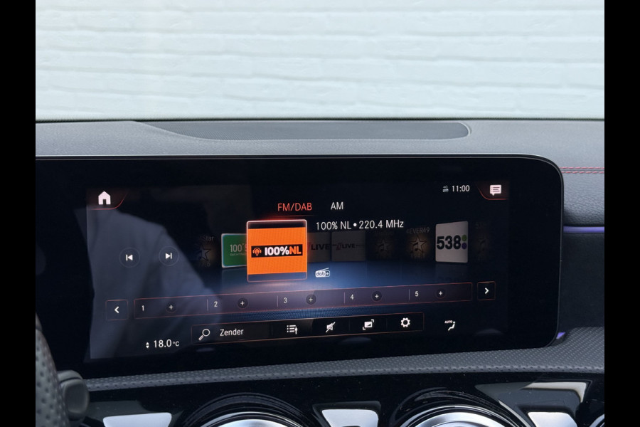 Mercedes-Benz CLA-Klasse Shooting Brake 250e AMG Line | Pano | Ambient Light | Camera | Keyless | 18 inch