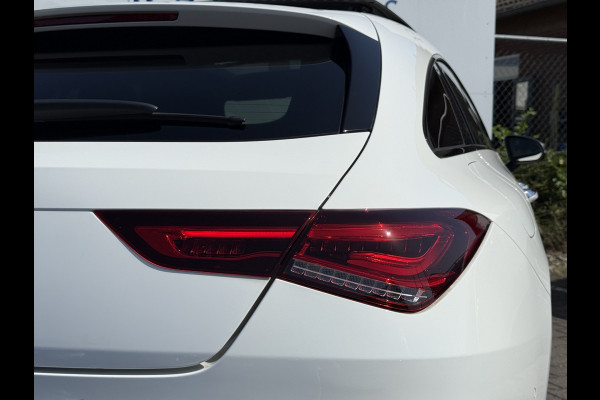 Mercedes-Benz CLA-Klasse Shooting Brake 250e AMG Line | Pano | Ambient Light | Camera | Keyless | 18 inch