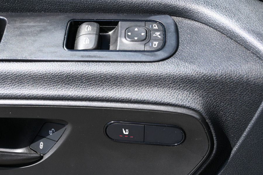 Mercedes-Benz Sprinter 317 CDI L2H2 Pro LED, Geveerde stoel, Navigatie met camera