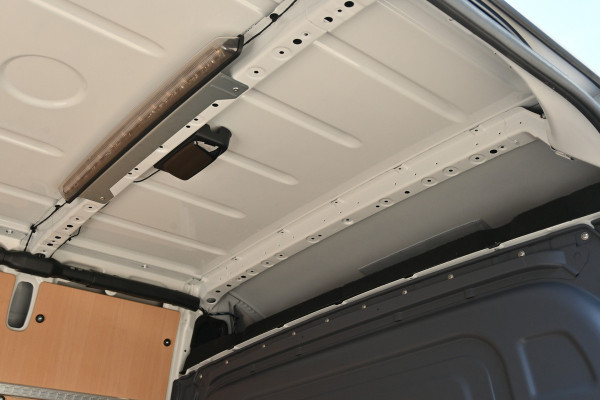 Mercedes-Benz Sprinter 317 CDI L2H2 Pro LED, Geveerde stoel, Navigatie met camera