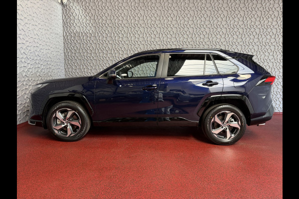 Toyota RAV4 2.5 PHEV AWD 306PK ✅gloednieuw ✅ | Trekgew. 1500KG | Head-up display | Camera | Full LED | Elektrische achterklep | Stuur/Stoelv PHEV PLUG IN