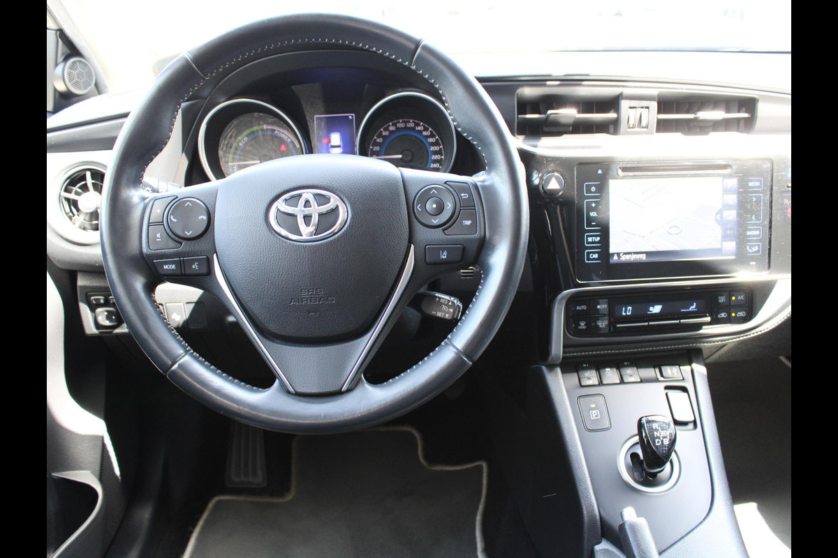 Toyota Auris Touring Sports 1.8 Hybrid Dynamic | STOELVERWARMING | NAVIGATIE | CRUISE CONTROL |
