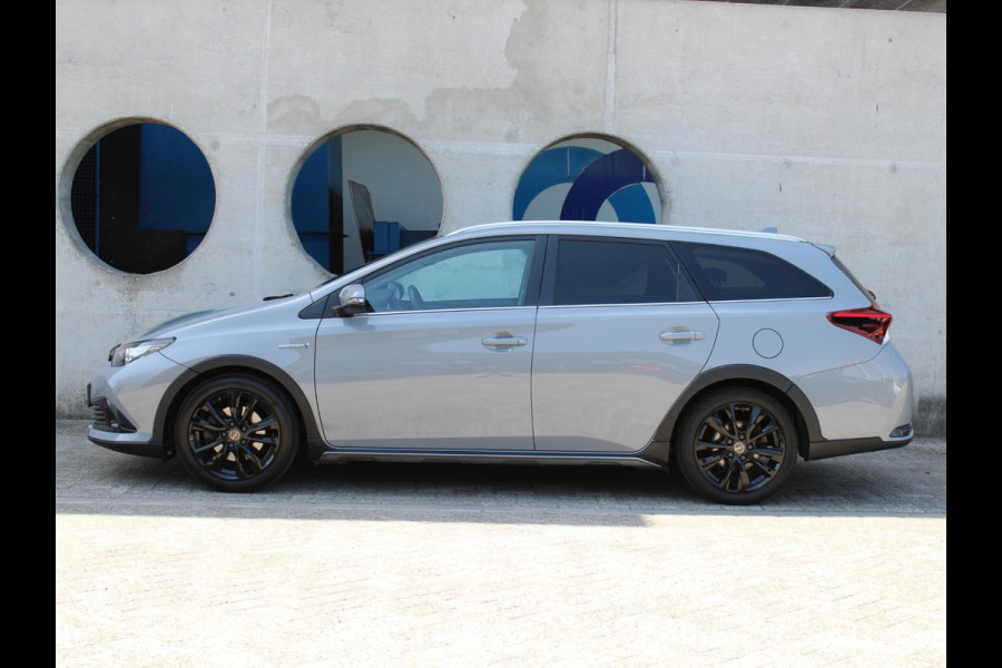 Toyota Auris Touring Sports 1.8 Hybrid Dynamic | STOELVERWARMING | NAVIGATIE | CRUISE CONTROL |