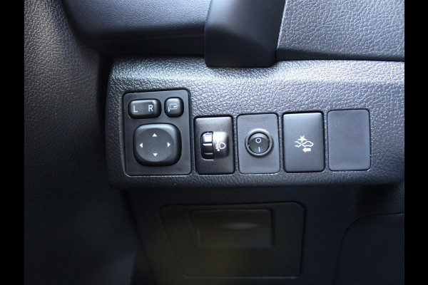 Toyota Auris Touring Sports 1.8 Hybrid Dynamic | STOELVERWARMING | NAVIGATIE | CRUISE CONTROL |