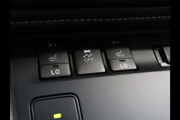 Toyota Auris Touring Sports 1.8 Hybrid Dynamic | STOELVERWARMING | NAVIGATIE | CRUISE CONTROL |