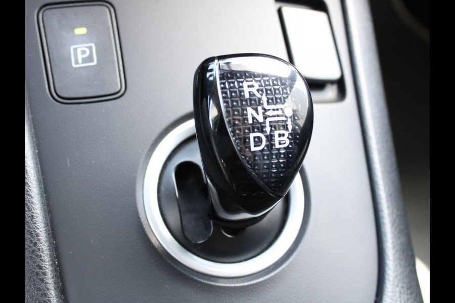 Toyota Auris Touring Sports 1.8 Hybrid Dynamic | STOELVERWARMING | NAVIGATIE | CRUISE CONTROL |