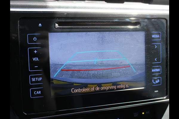 Toyota Auris Touring Sports 1.8 Hybrid Dynamic | STOELVERWARMING | NAVIGATIE | CRUISE CONTROL |