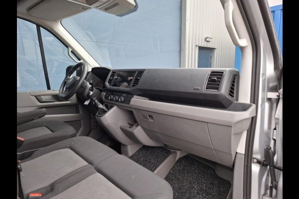 Volkswagen Crafter 35 2.0 TDI L3H3 Comfortline AIRCO / CRUISE CONTROLE / TREKHAAK / 3 ZITS / NAVI / CARPLAY