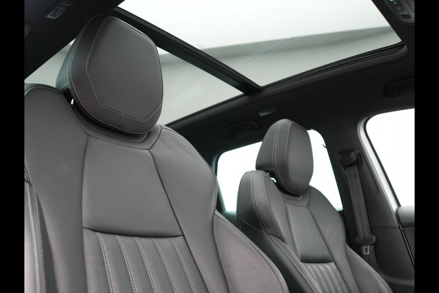 Škoda Karoq 1.5 TSI ACT Sportline Facelift Model 150pk DSG Dealer O.H | Trekhaak Af Fabriek | Adaptive Cruise | Crystal LED | Lederen Sportstoelen Memory & Verwarmd | Keyless | Sfeerverlichting | Apple Carplay | Verwarmd Sportstuur | Navigatie | Virtual | DAB |