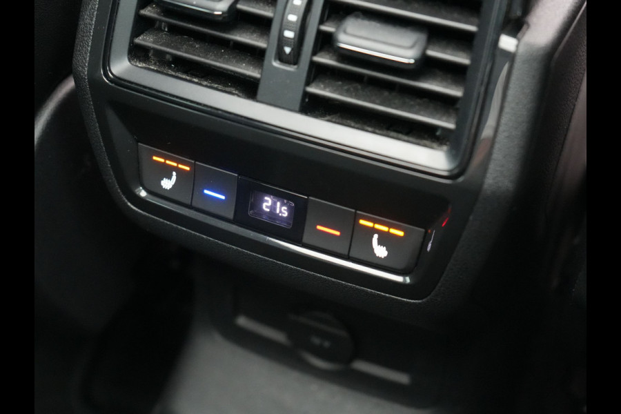 Škoda Karoq 1.5 TSI ACT Sportline Facelift Model 150pk DSG Dealer O.H | Trekhaak Af Fabriek | Adaptive Cruise | Crystal LED | Lederen Sportstoelen Memory & Verwarmd | Keyless | Sfeerverlichting | Apple Carplay | Verwarmd Sportstuur | Navigatie | Virtual | DAB |