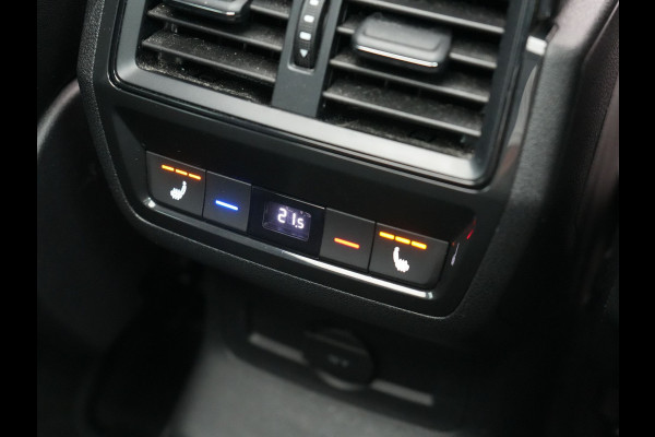 Škoda Karoq 1.5 TSI ACT Sportline Facelift Model 150pk DSG Dealer O.H | Trekhaak Af Fabriek | Adaptive Cruise | Crystal LED | Lederen Sportstoelen Memory & Verwarmd | Keyless | Sfeerverlichting | Apple Carplay | Verwarmd Sportstuur | Navigatie | Virtual | DAB |