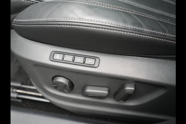 Škoda Karoq 1.5 TSI ACT Sportline Facelift Model 150pk DSG Dealer O.H | Trekhaak Af Fabriek | Adaptive Cruise | Crystal LED | Lederen Sportstoelen Memory & Verwarmd | Keyless | Sfeerverlichting | Apple Carplay | Verwarmd Sportstuur | Navigatie | Virtual | DAB |